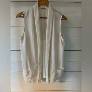 Intimissimi Cream Sleeveless Blouse